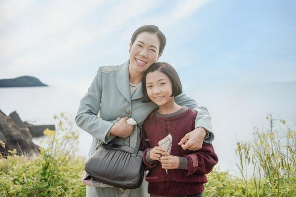 扬帆证券 从《苦尽柑来遇见你》到《明亮的夜晚》：她们结为彼此的光